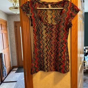 Sweet Pea knit top by Stacey Frati (L)
